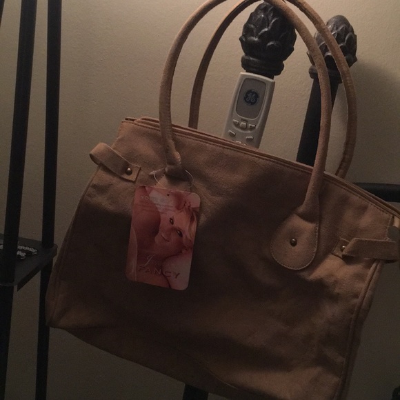 Makeup - Picture 6 of 6